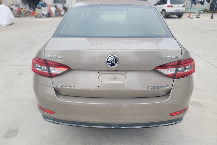 Used Skoda Octavia 2018 TSI230 DSG Luxury Edition
