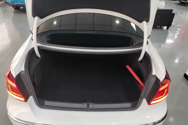 Used Volkswagen FAW-Volkswagen CC 2016 2.0 TSI Luxury Model
