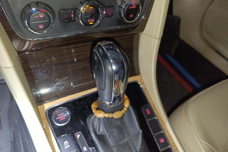 Used Volkswagen Passat 2014 1.8TSI DSG Prestige Navigation Edition