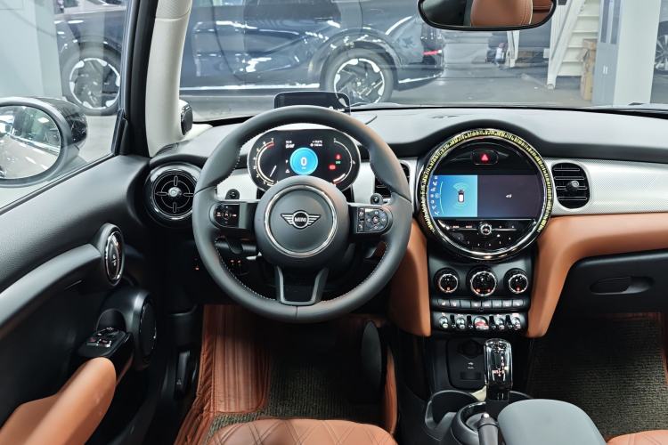 Used MINI MINI 2023 2.0T COOPER S Artist
