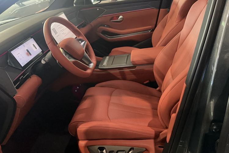 Used BYD Tang L 2025 DM 175KM Drone Player Edition
