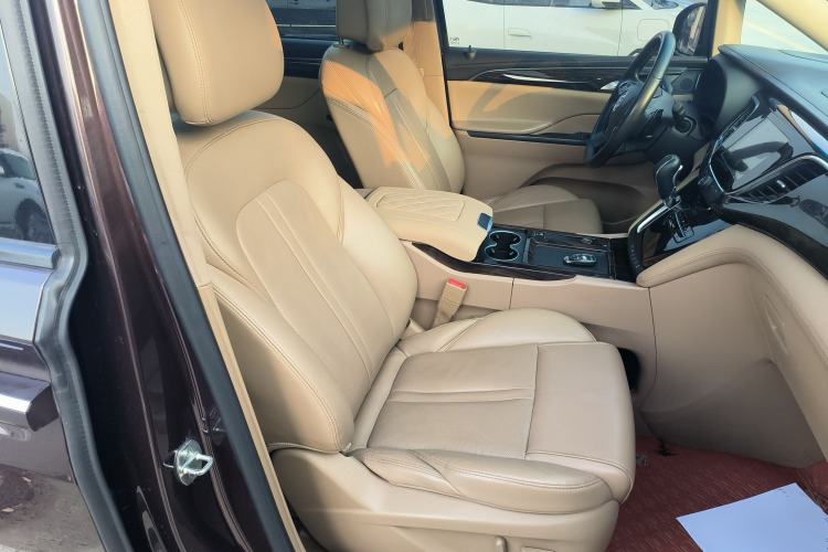 Used Buick GL8 2018 ES 28T Flagship Model China VI Standard
