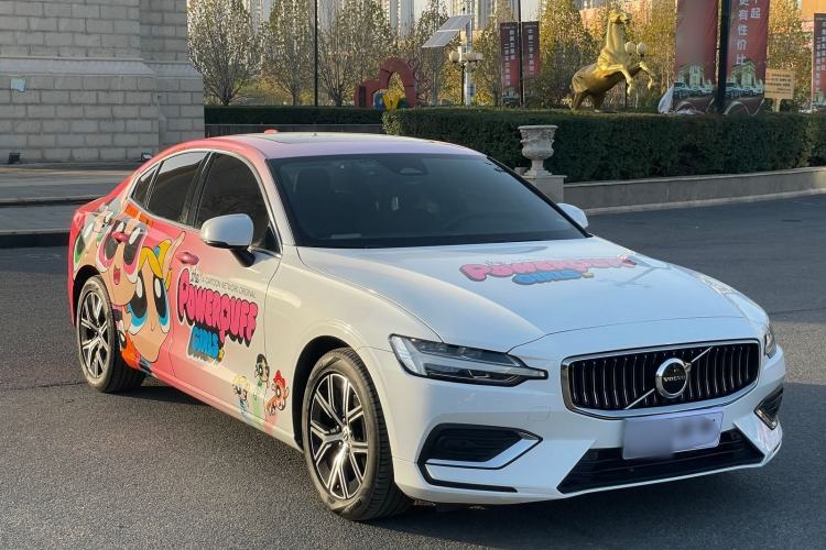 Used Volvo S60 2023 B4 Zhiyi Luxury Edition
