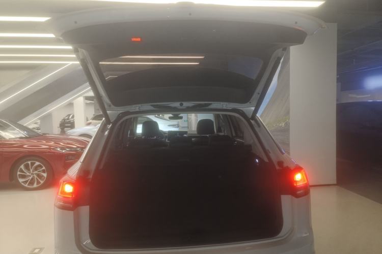 Used Volkswagen Tayron 2023 300TSI Two-Wheel-Drive Luxury Plus Advanced Edition
