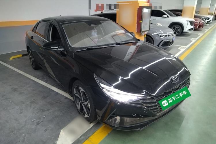 Used Hyundai Elantra 2021 1.5L CVT LUX Prestige Edition
