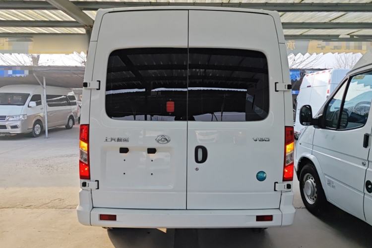 Used SAIC MAXUS Xintu V80 2021 2.0T Manual Classic Aoyuntong Short Wheelbase Mid-Height 7/8/9-Seater