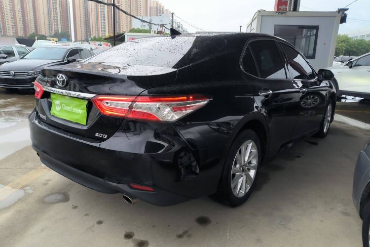 Used Toyota Camry 2021 2.0G Luxury Edition
