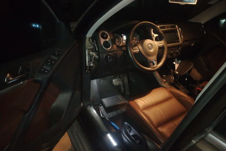 Used Volkswagen Tiguan 2015 1.8TSI Automatic All-Wheel-Drive Luxury Model
