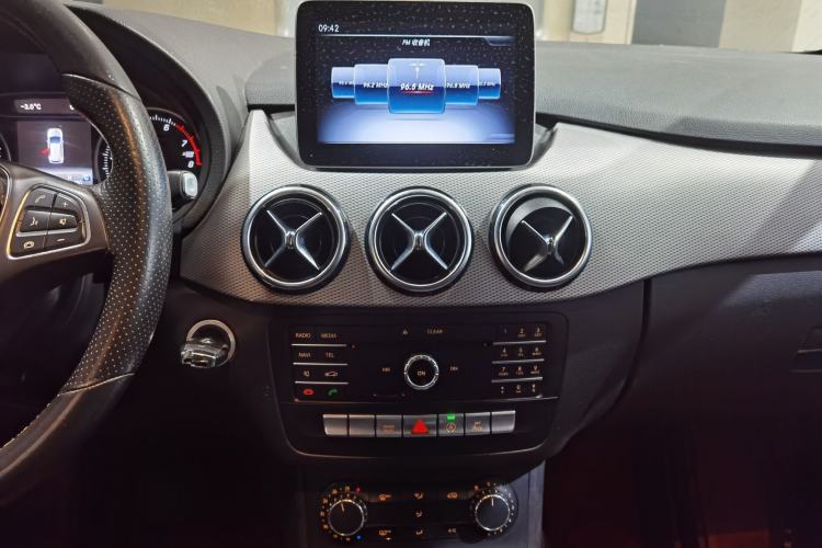 Used Mercedes-Benz B-Class 2017 B 200 Sport Edition