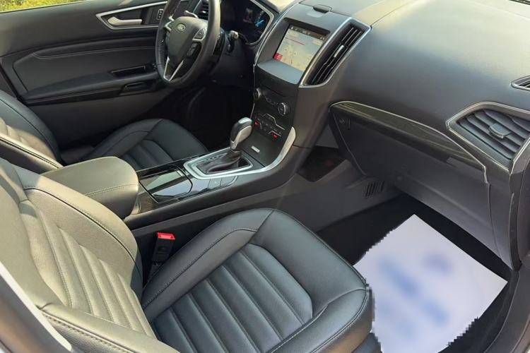 Used Ford Edge 2018 EcoBoost 245 Two-Wheel-Drive Titanium 7-Seater China VI Standard
