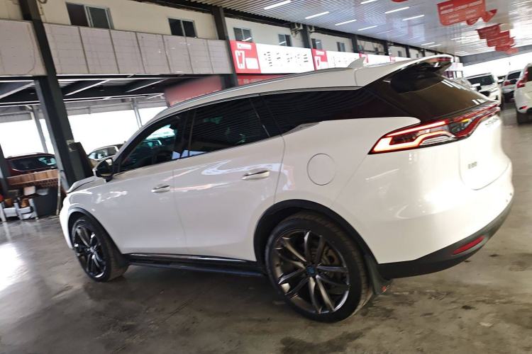 Used BYD Tang New Energy 2018 DM 2.0T All-Wheel Drive Smart Connectivity Luxury Model 7 Seats China V Emission Standard
