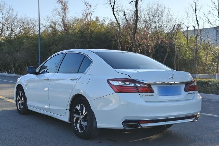Used Honda Accord 2016 2.0L Comfort Edition
