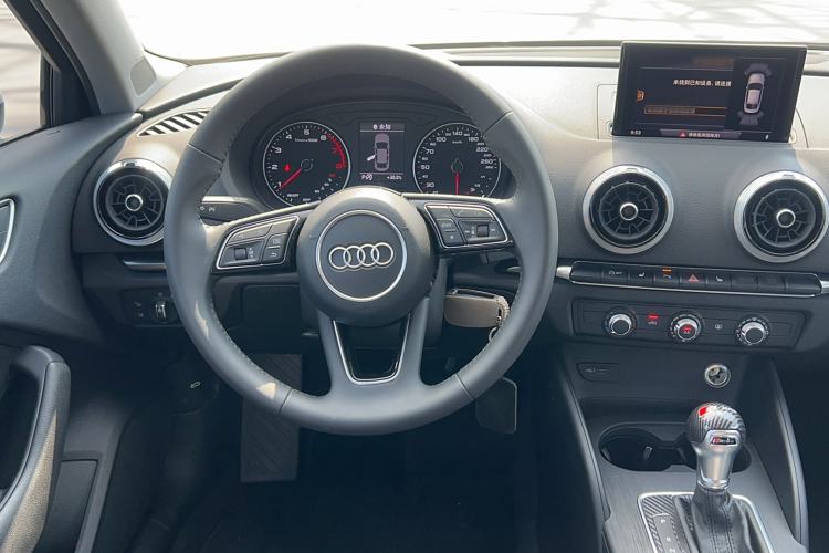 Used Audi A3 2019 Limousine 35 TFSI Fashion Edition China V standard
