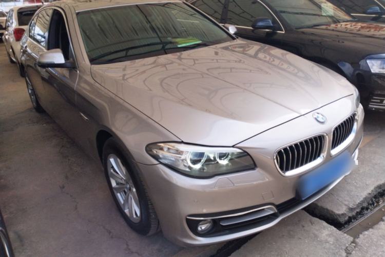Used BMW 5 Series 2014 520Li Elegant Model
