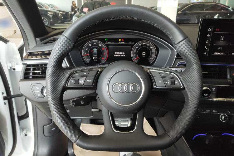Used Audi A4L 2024 40 TFSI Luxury Dynamic Edition
