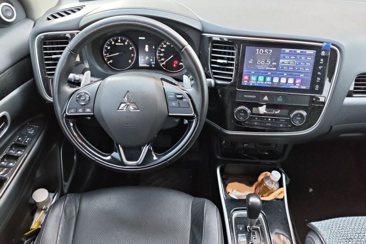 Used Mitsubishi Outlander 2018 2.4L 4x4 Elite Edition 5 Seats
