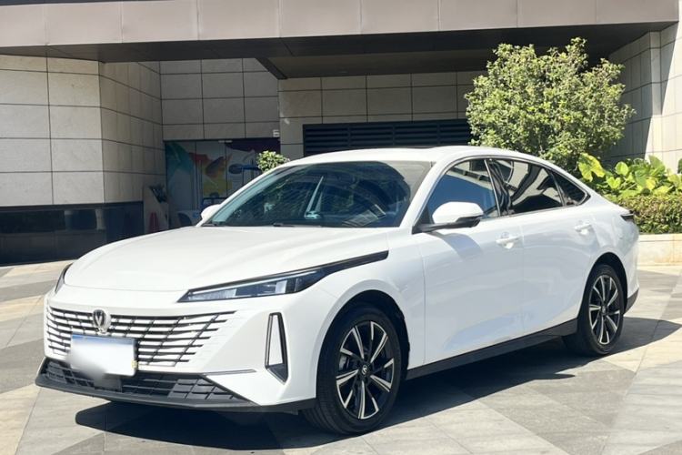 Used Changan Eado 2025 Blue Whale 1.5T 500Bar Prestige Model