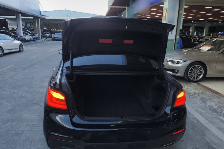 Used BMW 5 Series 2018 Revised Version 530Li Leading Edition Luxury Package
