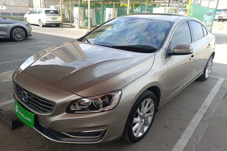 Used Volvo S60 2016 S60L T4 Zhiyuan Edition
