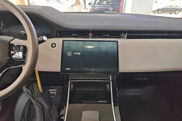 Used Land Rover Range Rover Evoque 2024 Aurora L 249 PS Prestige Light-Chasing Edition
