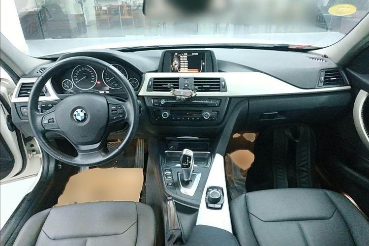 Used BMW 3 Series 2015 320Li Fashion Model
