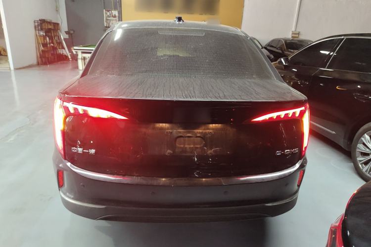 Used Hongqi E-QM5 2022 431 km Charge & Enjoy Edition
