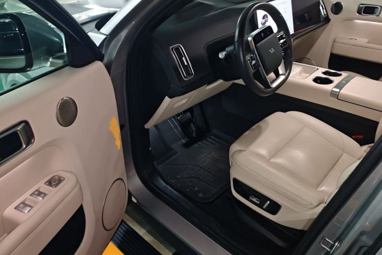 Used Li Auto L7 2023 Max model
