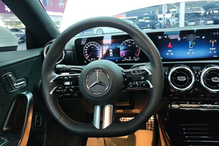 Used Mercedes-Benz CLA 2024-Year Facelifted CLA 200