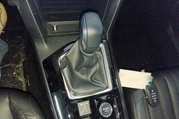 Used Peugeot 408 2022 1.6T Light-Chasing Edition
