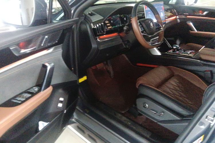 Used BYD Tang New Energy 2021 DM 2.0T Four-Wheel Drive High-Performance Flagship Model
