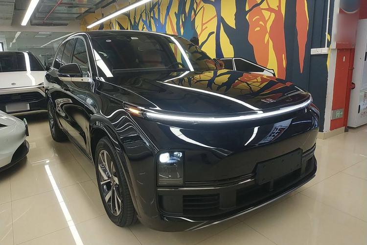 Used Li Auto L8 2023 Pro Model
