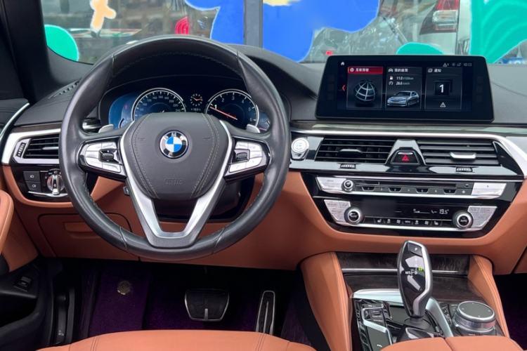 Used BMW 5 Series 2018 Restyled 530Li Leading Edition M Sport Package
