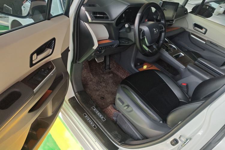 Used Toyota Sienna 2021 2.5L Hybrid Comfort Edition
