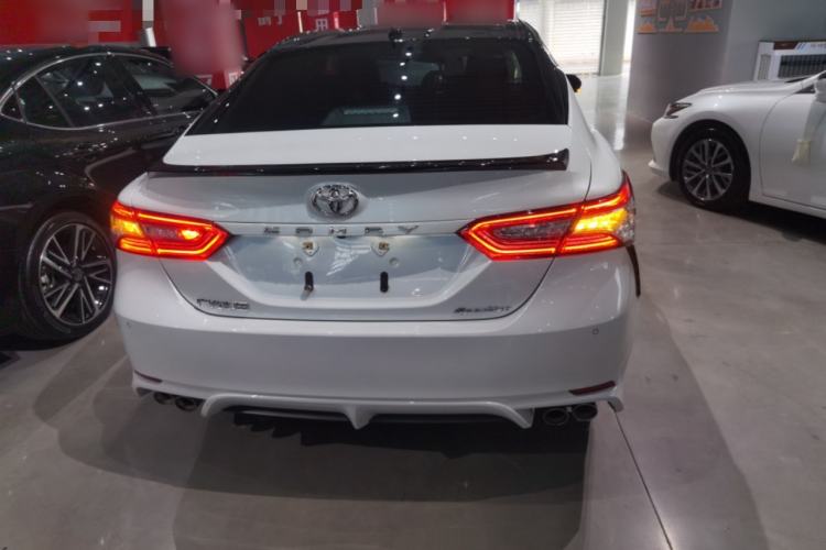 Used Toyota Camry 2023 2.0S FENGSHANG Edition
