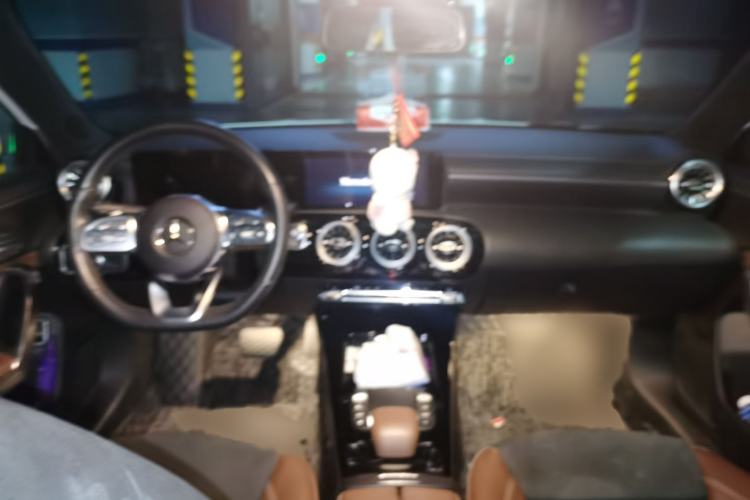 Used Mercedes-Benz A-Class 2021 A 200 L Sport Sedan Fashion Model
