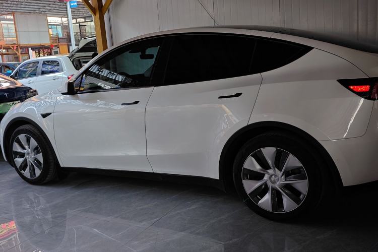 Used Tesla Model Y 2022 Rear-Wheel-Drive Version
