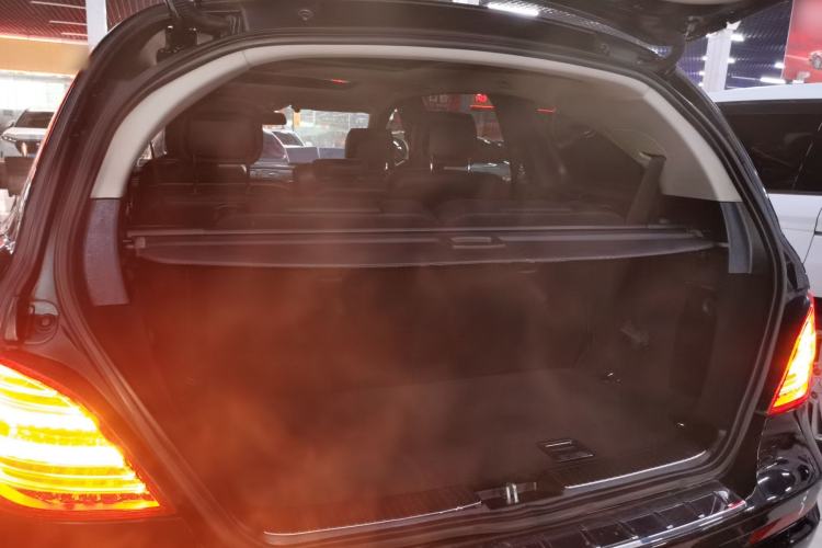 Used Mercedes-Benz R-Class 2017 R 320 4MATIC Business Edition Prestige Model