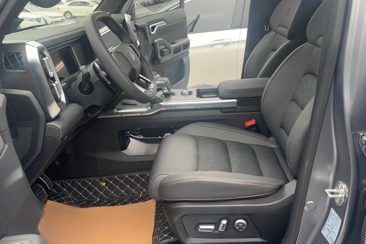 Used JETOUR Traveler 2023 2.0T All-Wheel Drive CrossPRO+
