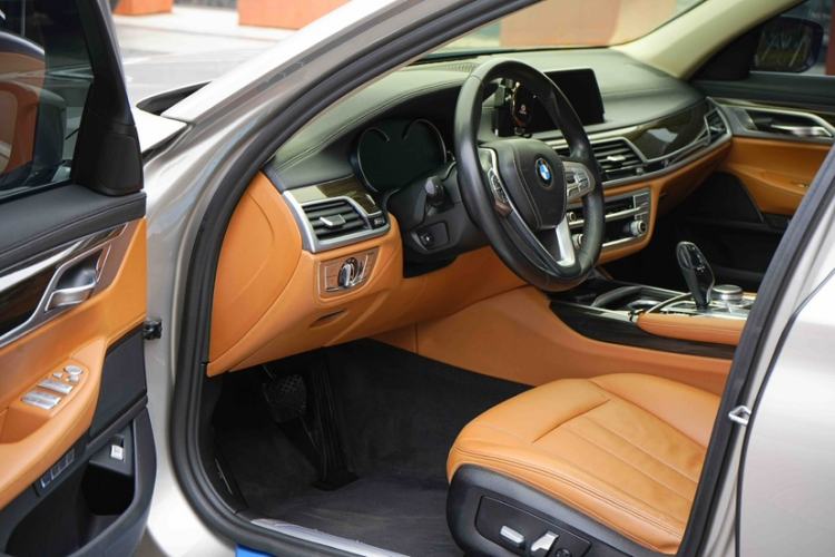 Used BMW 7 Series 2017 730Li Leading Model
