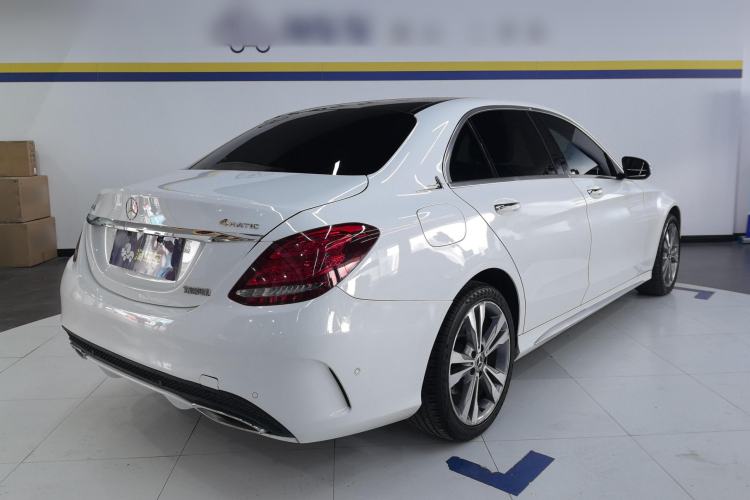 Used Mercedes-Benz C-Class 2017 Facelift C 200 L 4MATIC Sport Edition