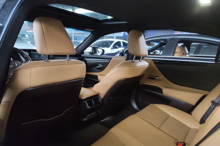 Used Lexus ES 2020 200 Excellence Edition