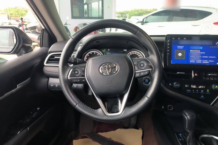 Used Toyota Camry 2021 2.0G Luxury Edition
