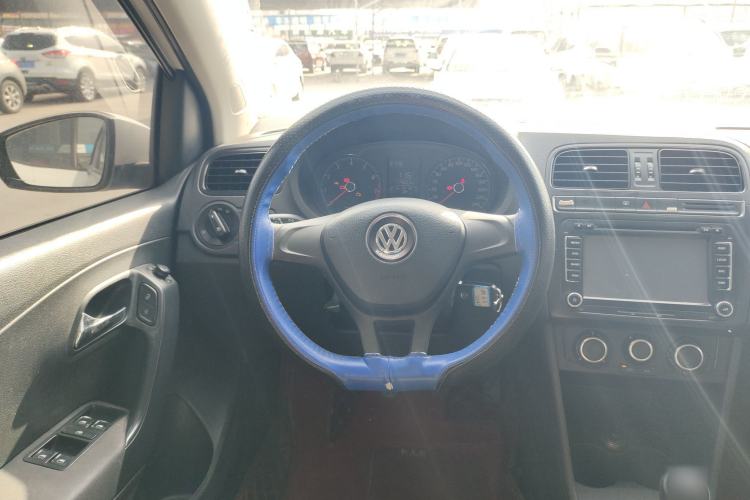 Used Volkswagen Polo 2014 1.4L Manual Fashion Edition
