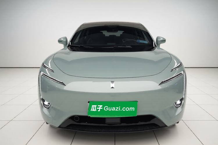 Used  11 2022 Ultra-Long Range Dual-Motor Luxury Edition 4 Seats