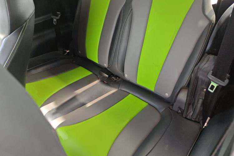 Used Roewe Clever 2021 302 km New Four-Seater Super-Efficient Version
