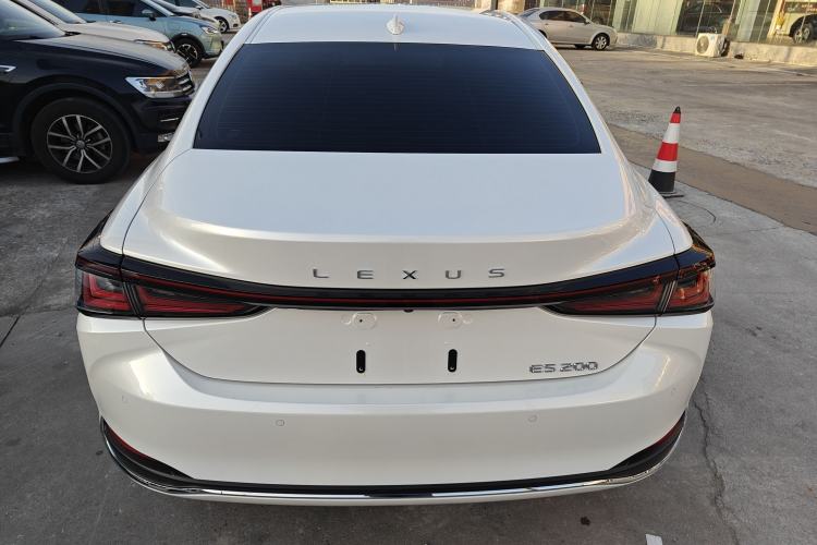 Used Lexus ES 2025 200 Premium Edition