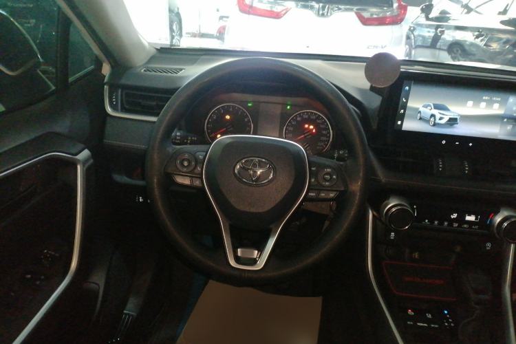 Used Toyota Wildlander 2024 2.0L CVT Two-Wheel Drive Leading Edition
