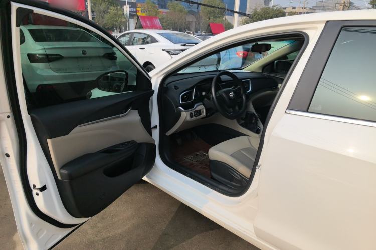 Used Buick GT 2017 15N Manual Entry-Level Trim
