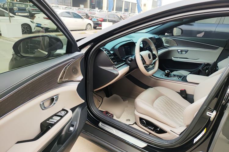 Used BYD Han 2025 EV with 701 km of Laser Radar-Enabled Intelligent Driving