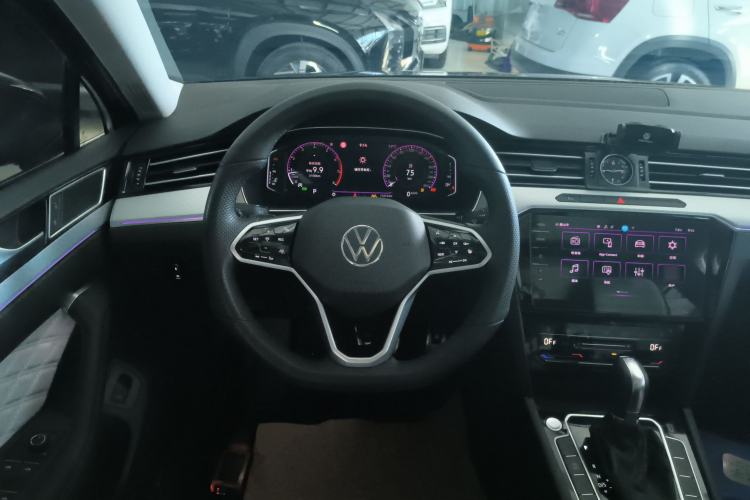 Used Volkswagen Magotan 2025 Zhongxiang Version 330TSI DSG Luxury Edition